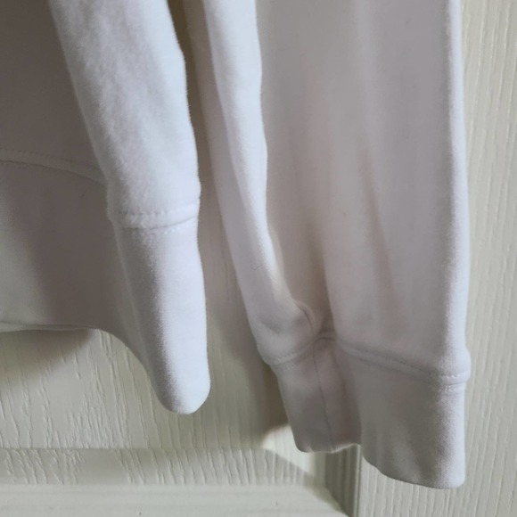 IVY PARK Beyonce White Logo Monotone Embossed Long Sleeve Tee Women's Size Small - Picture 4 of 8